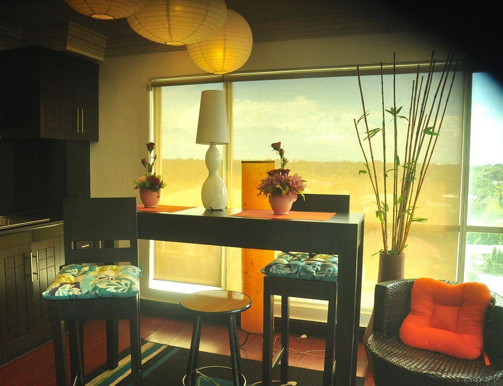 เดอะ ฟอร์ต บัดเจ็ตโฮเต็ล โบนิฟาเซียว โกลบอลซิตี้ Hotel Makati City ภายนอก รูปภาพ