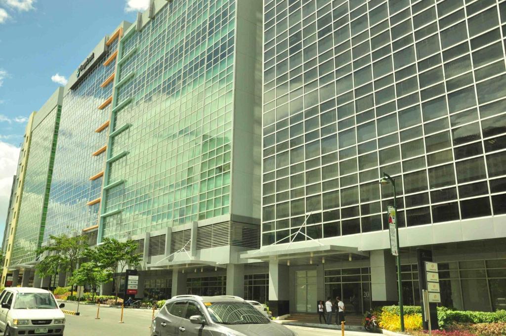 เดอะ ฟอร์ต บัดเจ็ตโฮเต็ล โบนิฟาเซียว โกลบอลซิตี้ Hotel Makati City ภายนอก รูปภาพ