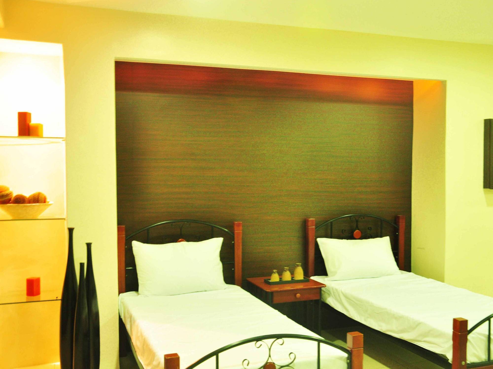 เดอะ ฟอร์ต บัดเจ็ตโฮเต็ล โบนิฟาเซียว โกลบอลซิตี้ Hotel Makati City ภายนอก รูปภาพ